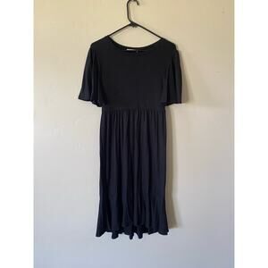 Reb in J Medium Black Ruffled Short Sleeved Stretchy Tiered Midi Dress